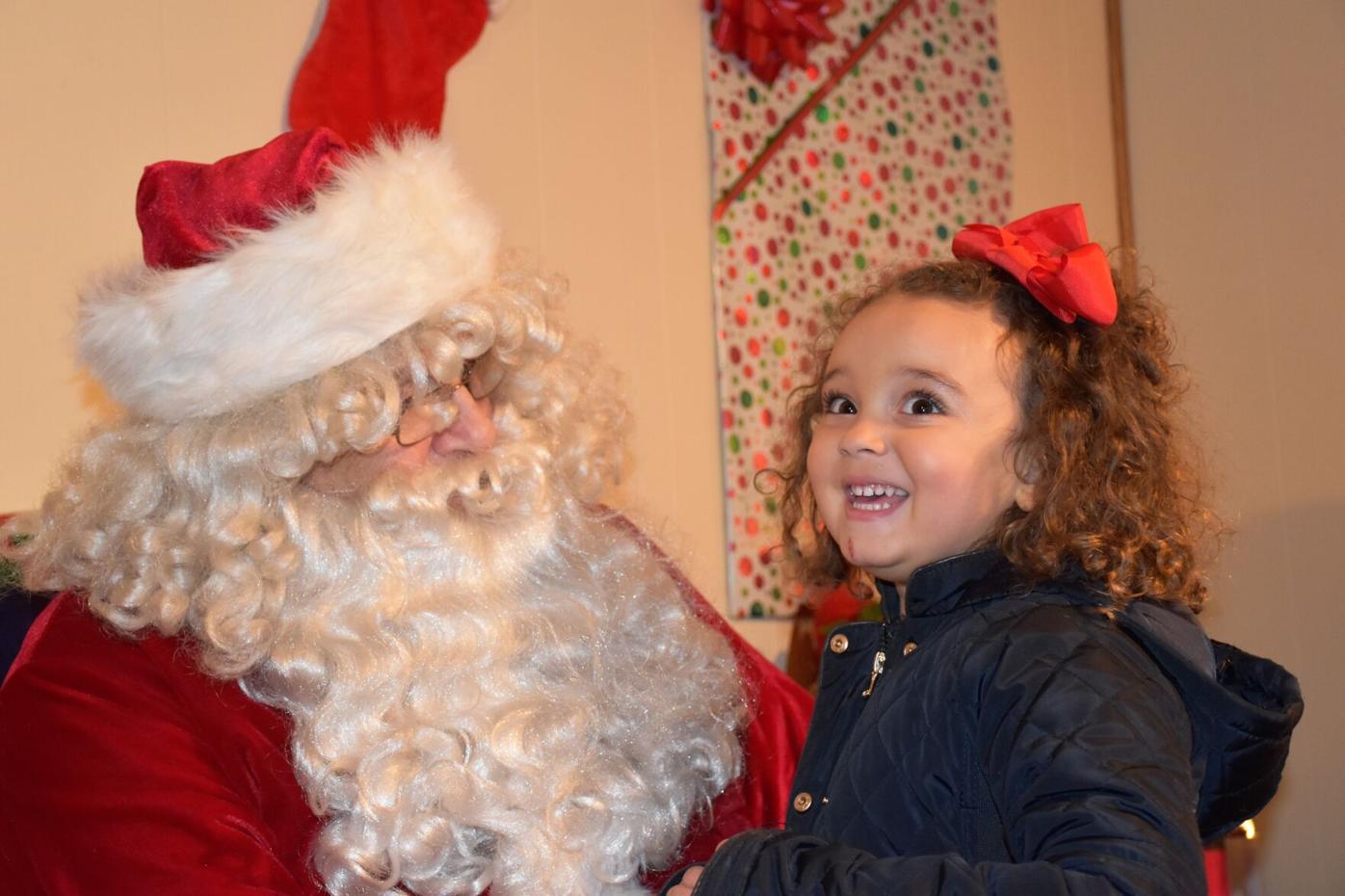 Circleville Oh Christmas Parade December 1 2022 Celebrating Christmas In The Park | News | Circlevilleherald.com
