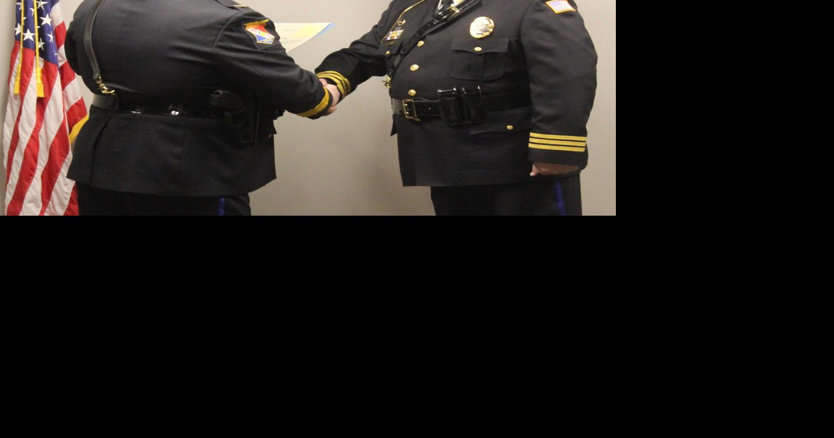 Davis sworn in as deputy chief | News | circlevilleherald.com