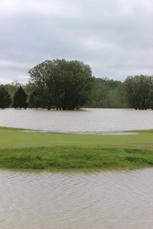 Flood waters take over golf course