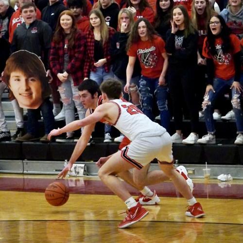 Logan Elm boys' basketball wins rivalry showdown at Circleville