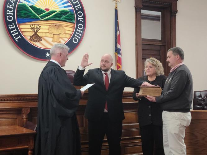 Davis sworn in as Clerk of Courts News circlevilleherald com Davis sworn in as Clerk of Courts News circlevilleherald com