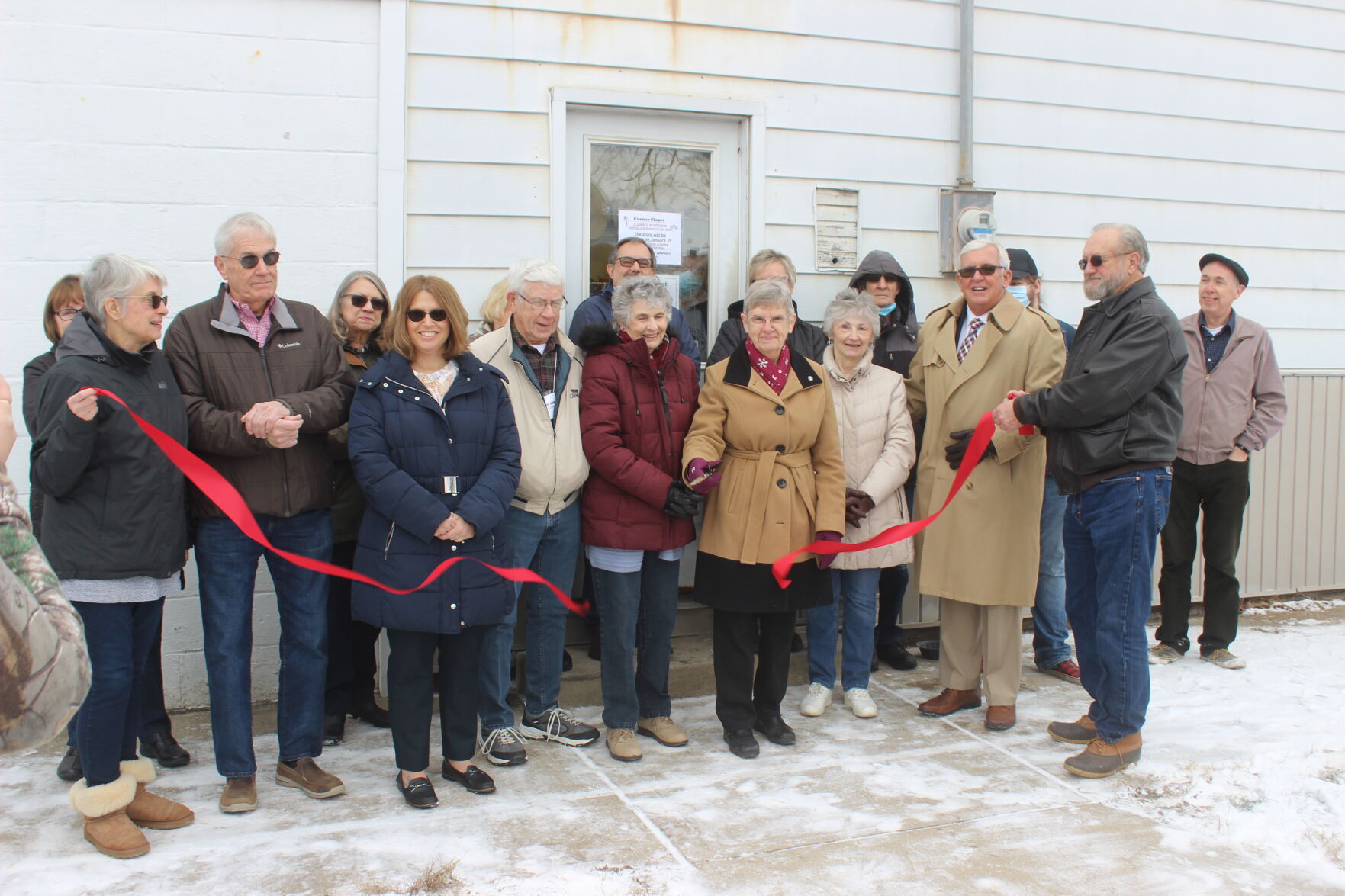 Corner Closet celebrates grand opening News circlevilleherald