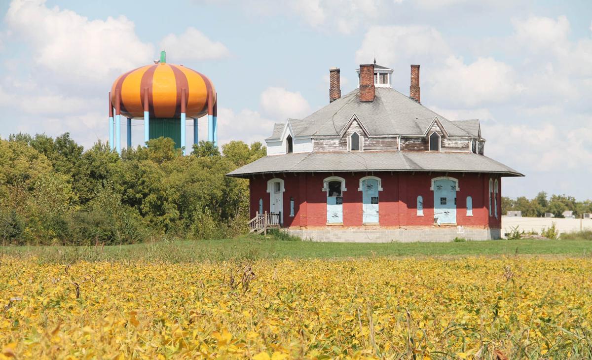 renovation project to start on octagon house spotlight chicago light fair 2018