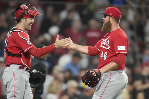 Reds rally to top Red Sox 5-4, beat Boston in a series for 1st time since  '75 Fall Classic