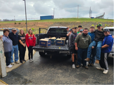 Chapter Donates Poultry and Canned Goods to Food Pantry