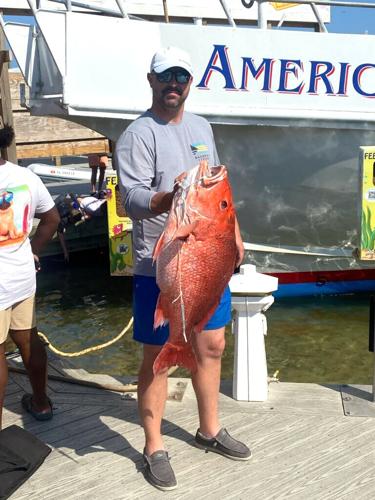 A fish tale forever: Joshua Thompson lands massive 35-pound Red Snapper  after intense 20-minute fight, Lifestyle