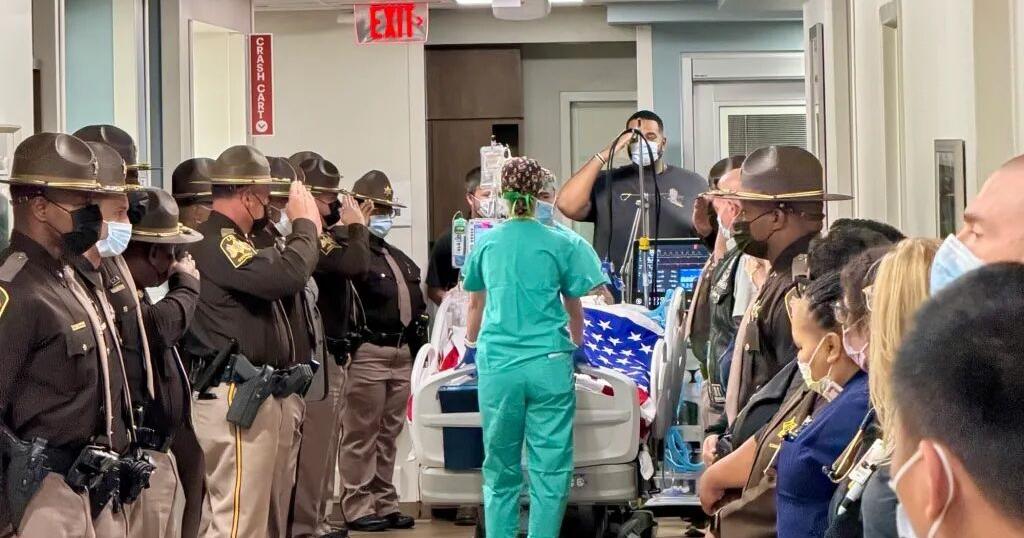 Hospital staff, community honor Army veteran an…