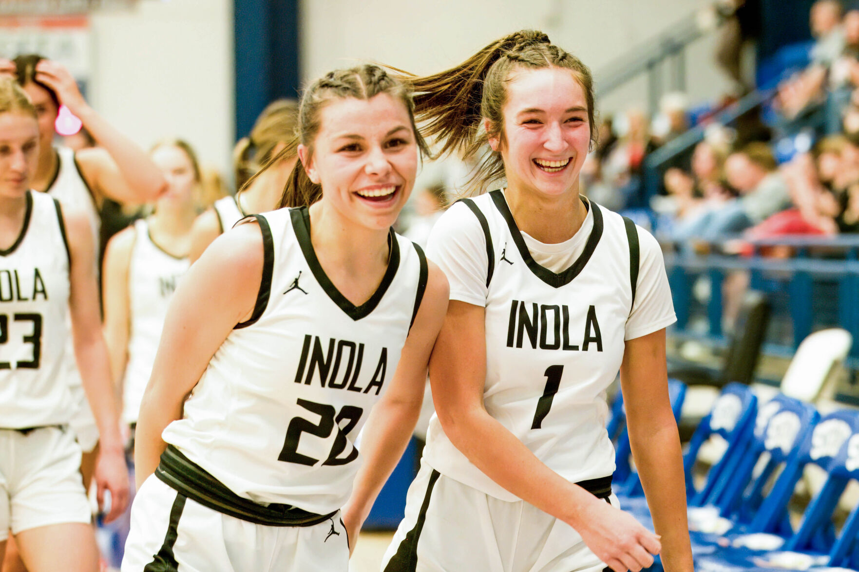 Inola Lady Longhorns Receive Overwhelming Community Support Ahead of Historic  State Tournament Debut