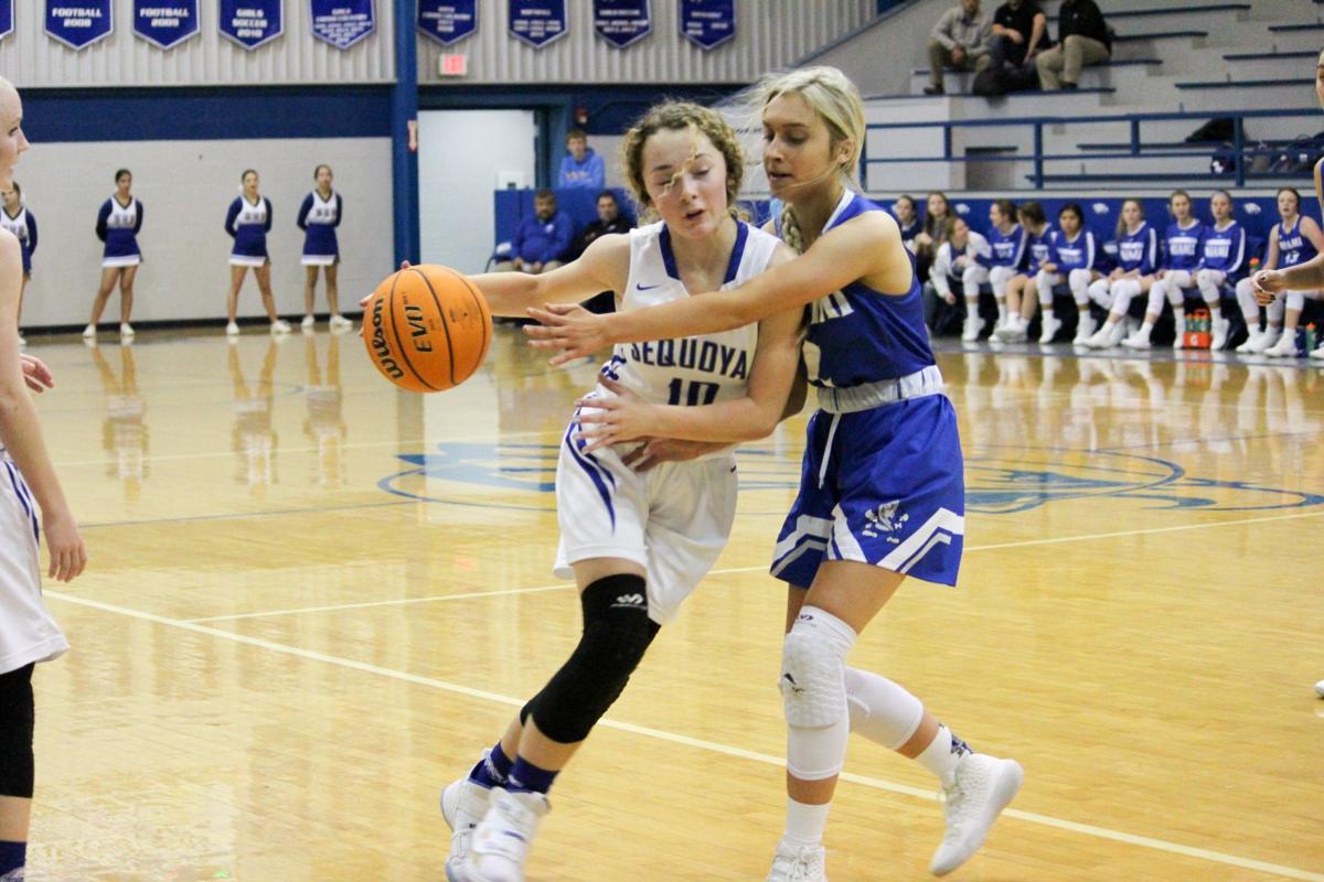 Basketball Lady Eagles Survive Shootout With Miami Sequoyah Boys