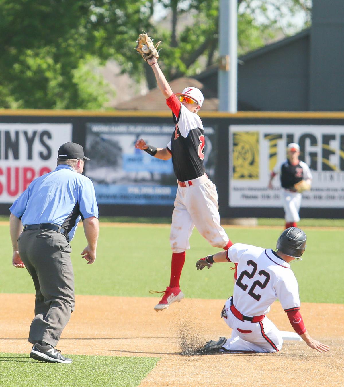 Just Out Of Reach Bishop Kelley Beats Claremore 2 1 In 5a Semifinals Sports Claremoreprogress Com