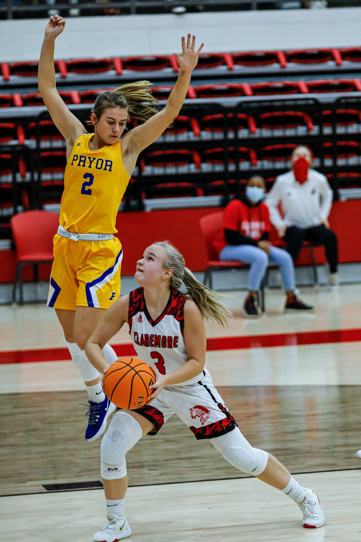 Claremore v Pryor BBall-1414.jpg
