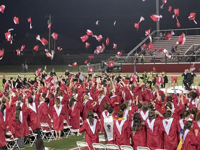 Graduates urged to choose ‘purposeful’ lives, avoid mediocrity