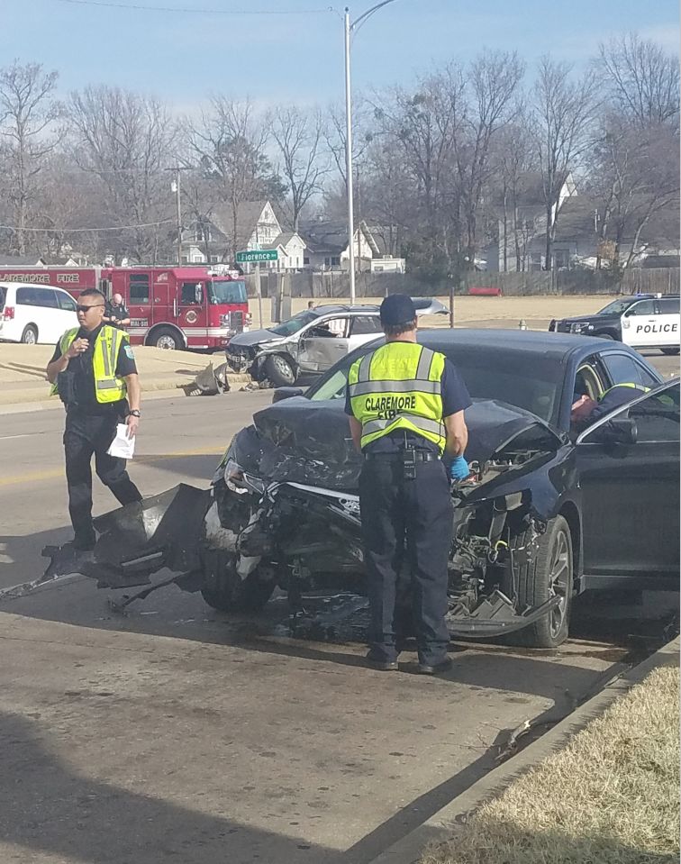 Cars collide in Claremore intersection News