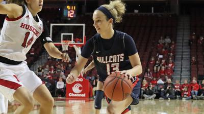 Garner Leads 3 Hillcat Women S Basketball Players On Miaa Honor