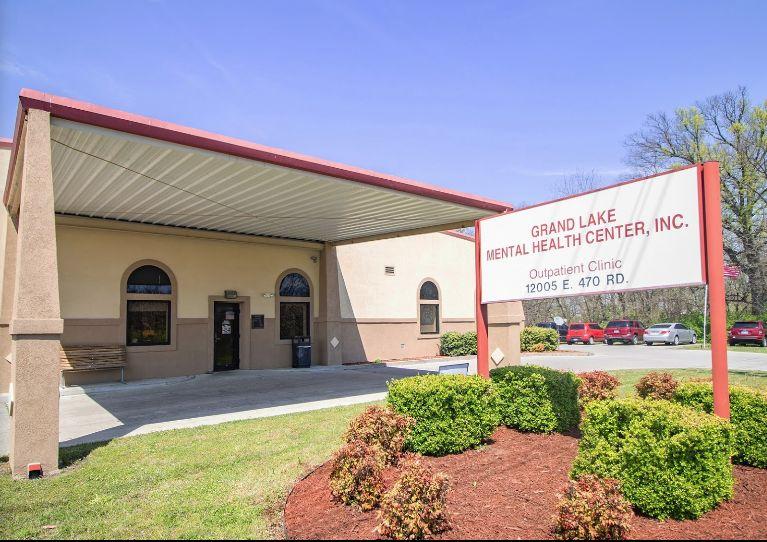 Grand Lake Mental Health Center awarded 15K grant from Arnall Family