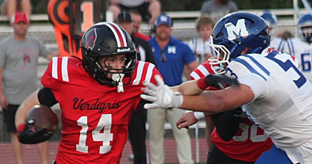 FOOTBALL: Verdigris scores 27 in the third to pull away from Miami