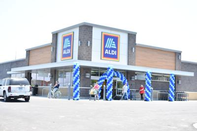 Aldi opens.JPG