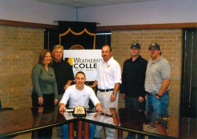 Taylor Signs With Weatherford College To Play Baseball Sports