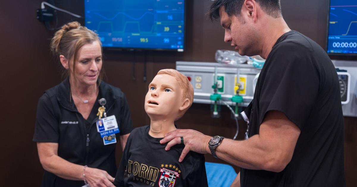 Em Simulation Course Mobile simulation lab brings hands-on EMS training to Johnson County ...