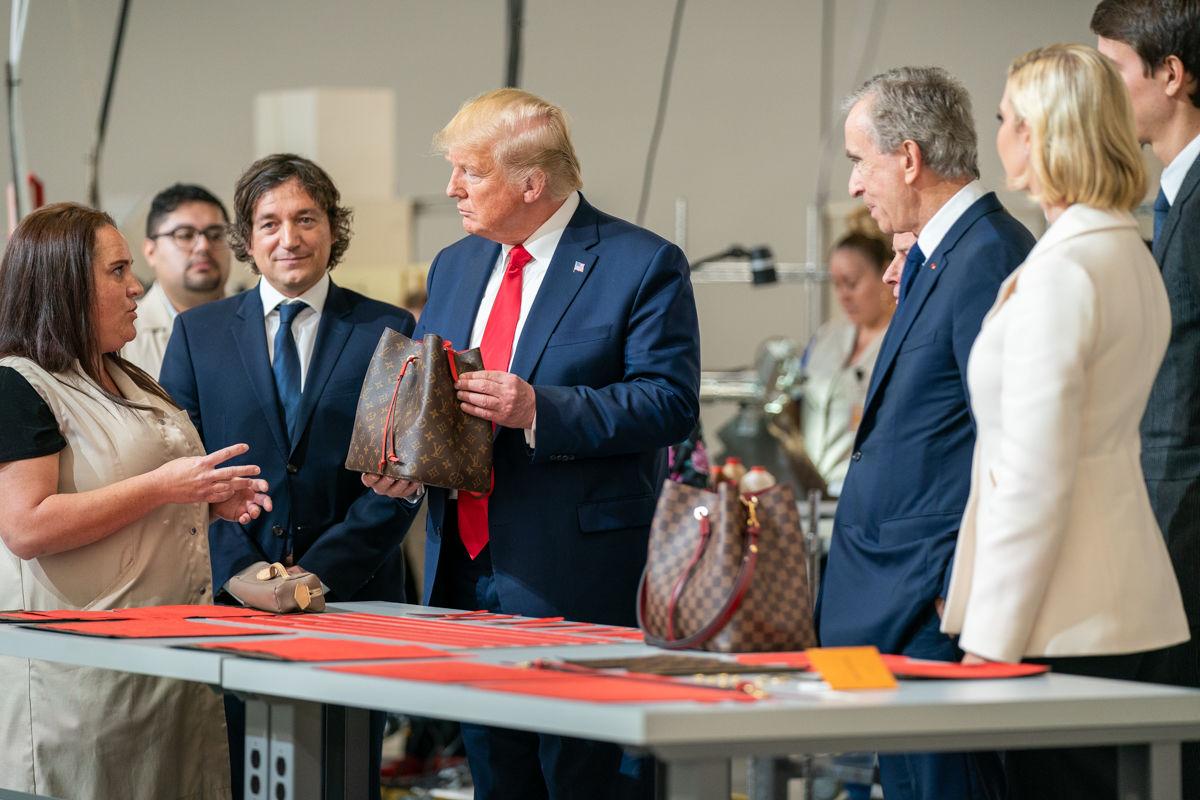 Historic presidential visit accompanies Vuitton opening | Local News | literacybasics.ca