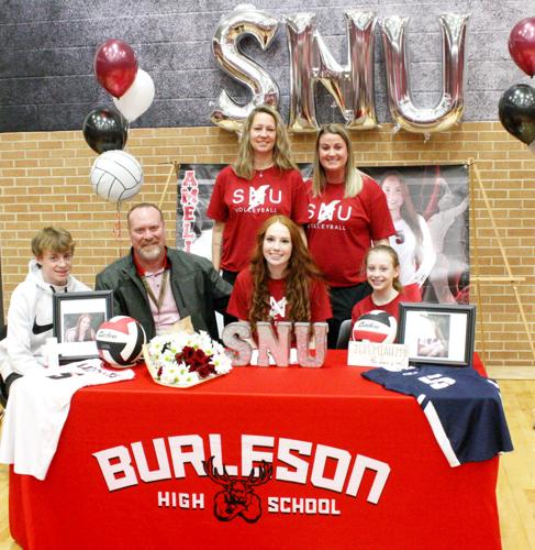 Lady Elk standout signs with Southern Nazarene University volleyball ...