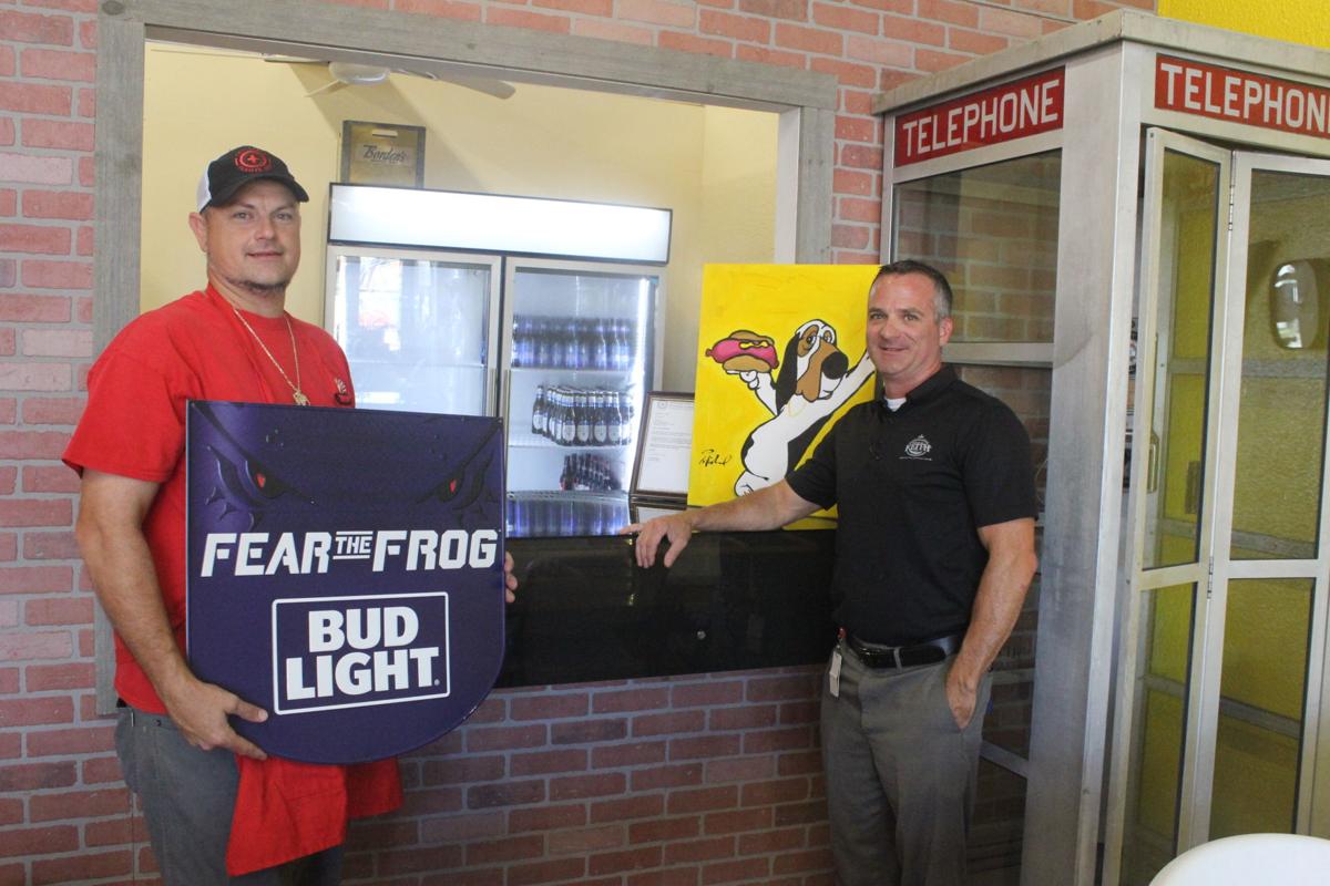 (VIDEO) By the bottle or the bucket: beer is here for Loaf ...