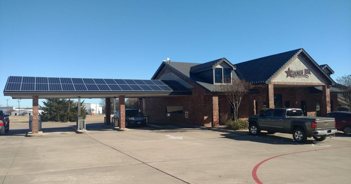 Grandview Bank installs solar panels Local News