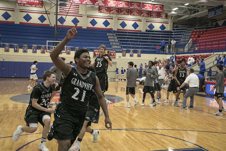 Zebras Are Headed To State Grandview Upsets No 1 Jarrell 47 44 Sports Cleburnetimesreview Com
