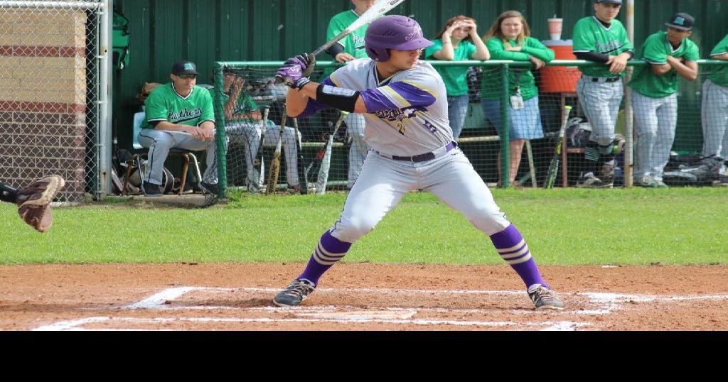 Weather Cold, Bats Hot In TCU Baseball Home Opener - Sports