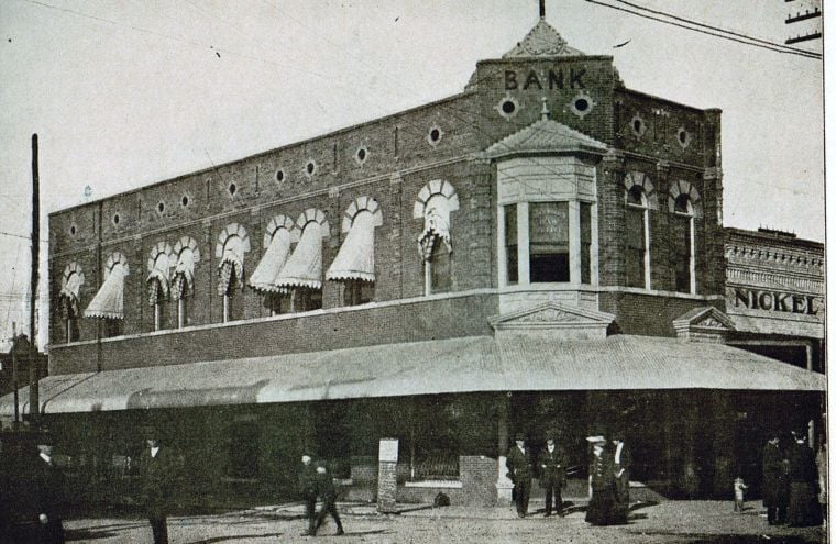 Larue Barnes Monuments To The Past Local News