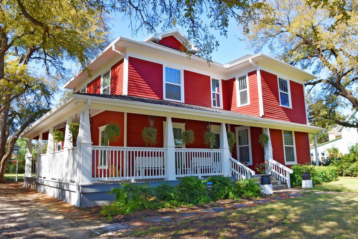 Two Anglin Street homes to be featured on Candlewalk Tour Local News