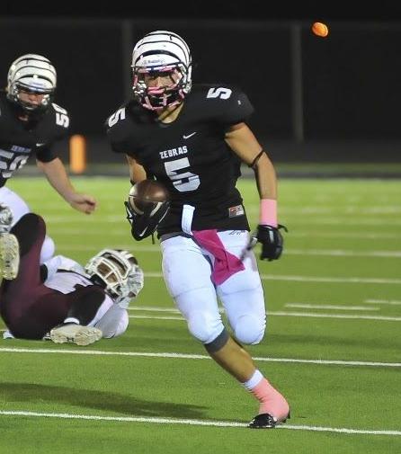 Grandview S Breton Fauver Pitching In For Hardin Simmons Football Sports Cleburnetimesreview Com