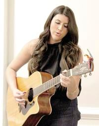 Hollis sings songs of heartbreak, speaks of faith and resilience | News