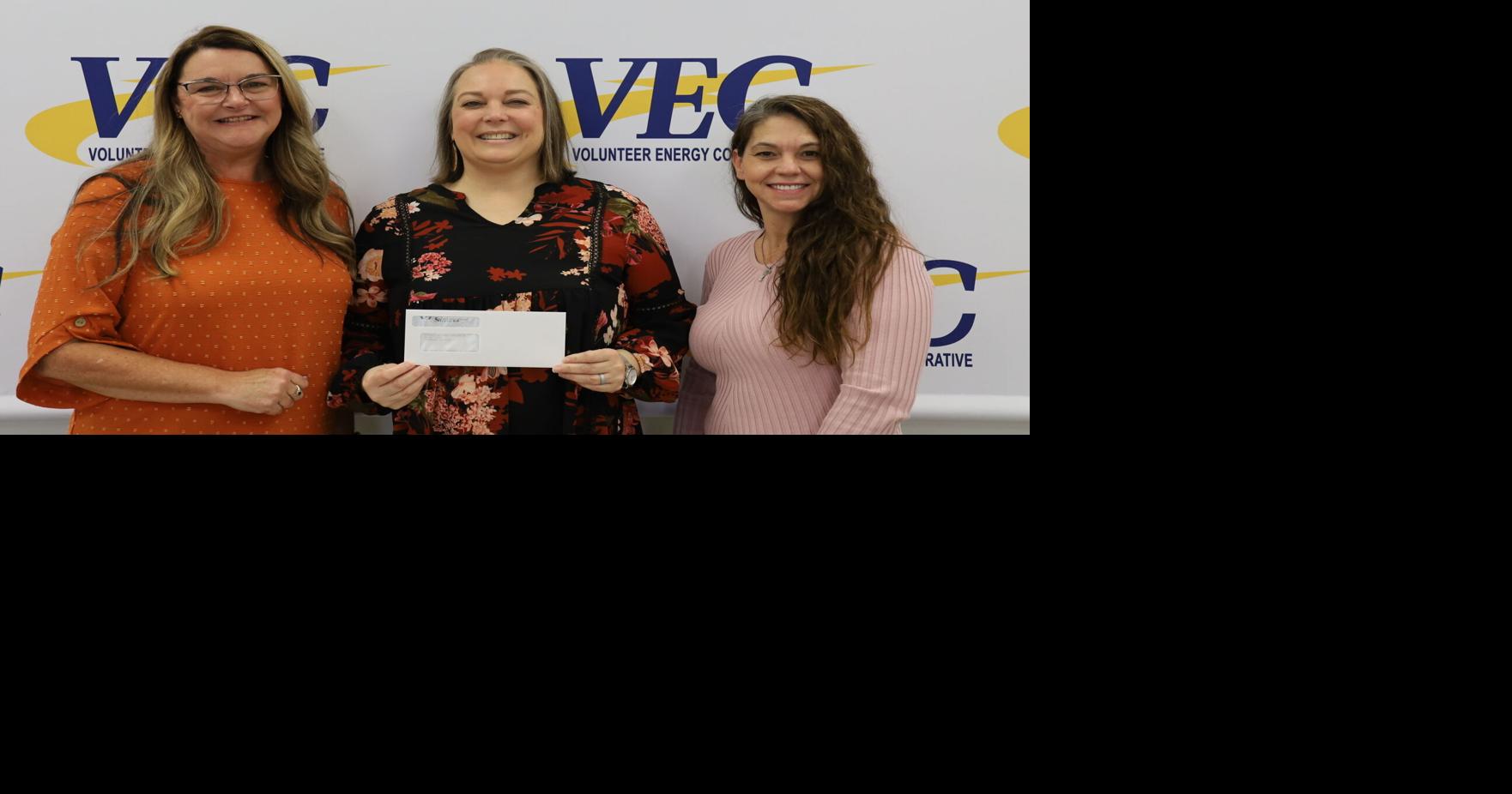 VEC Customers Share awards $2,700 in local grants