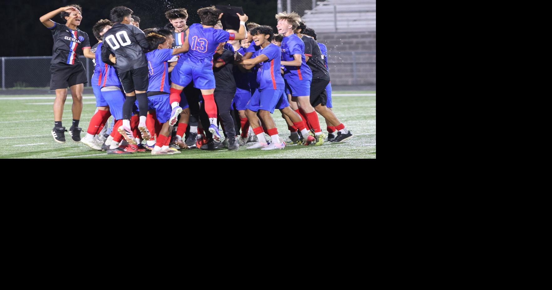 Raiders blank 'Stangs again for region title