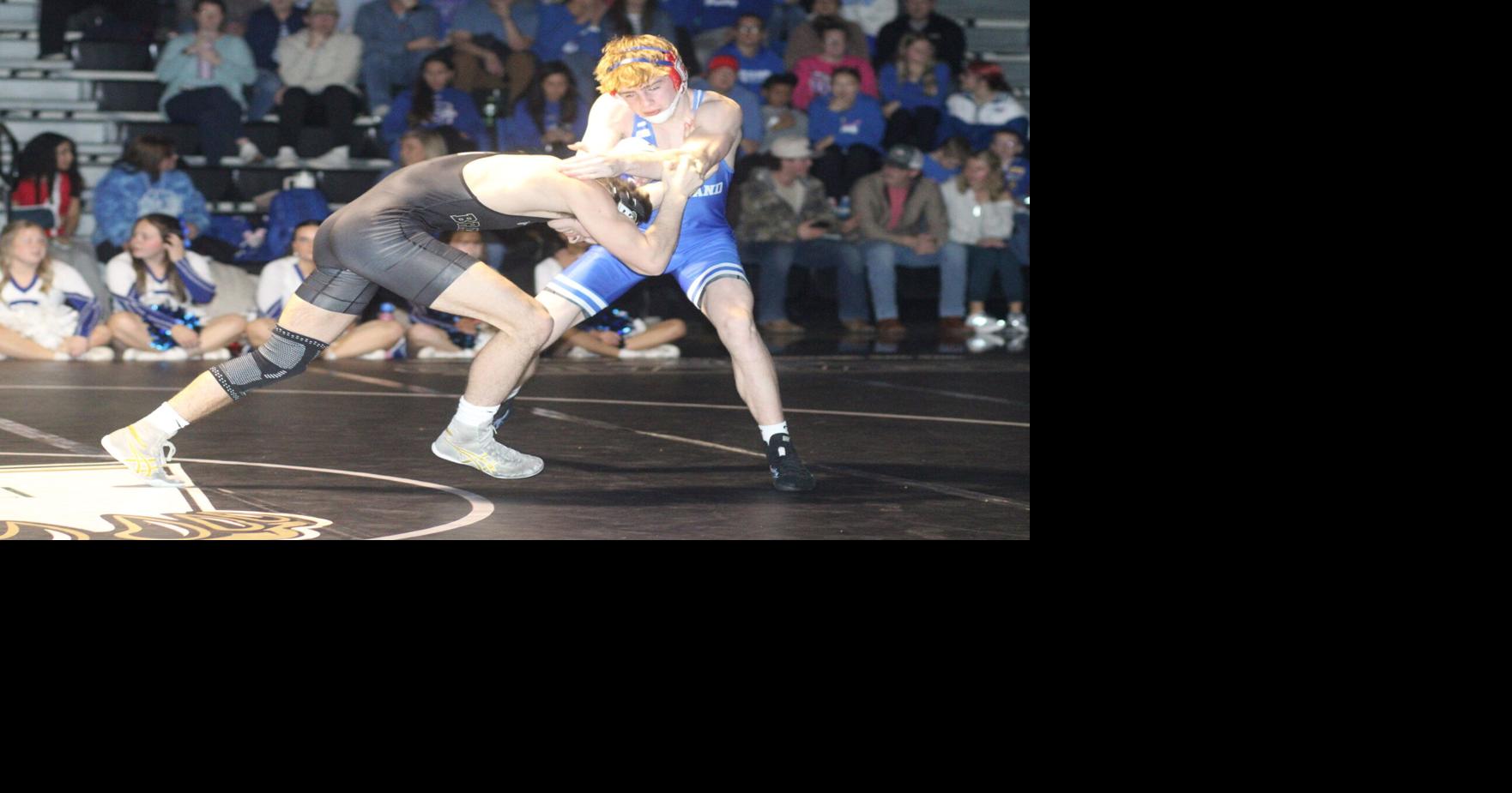 Raiders rumble to region crown | Sports | clevelandbanner.com