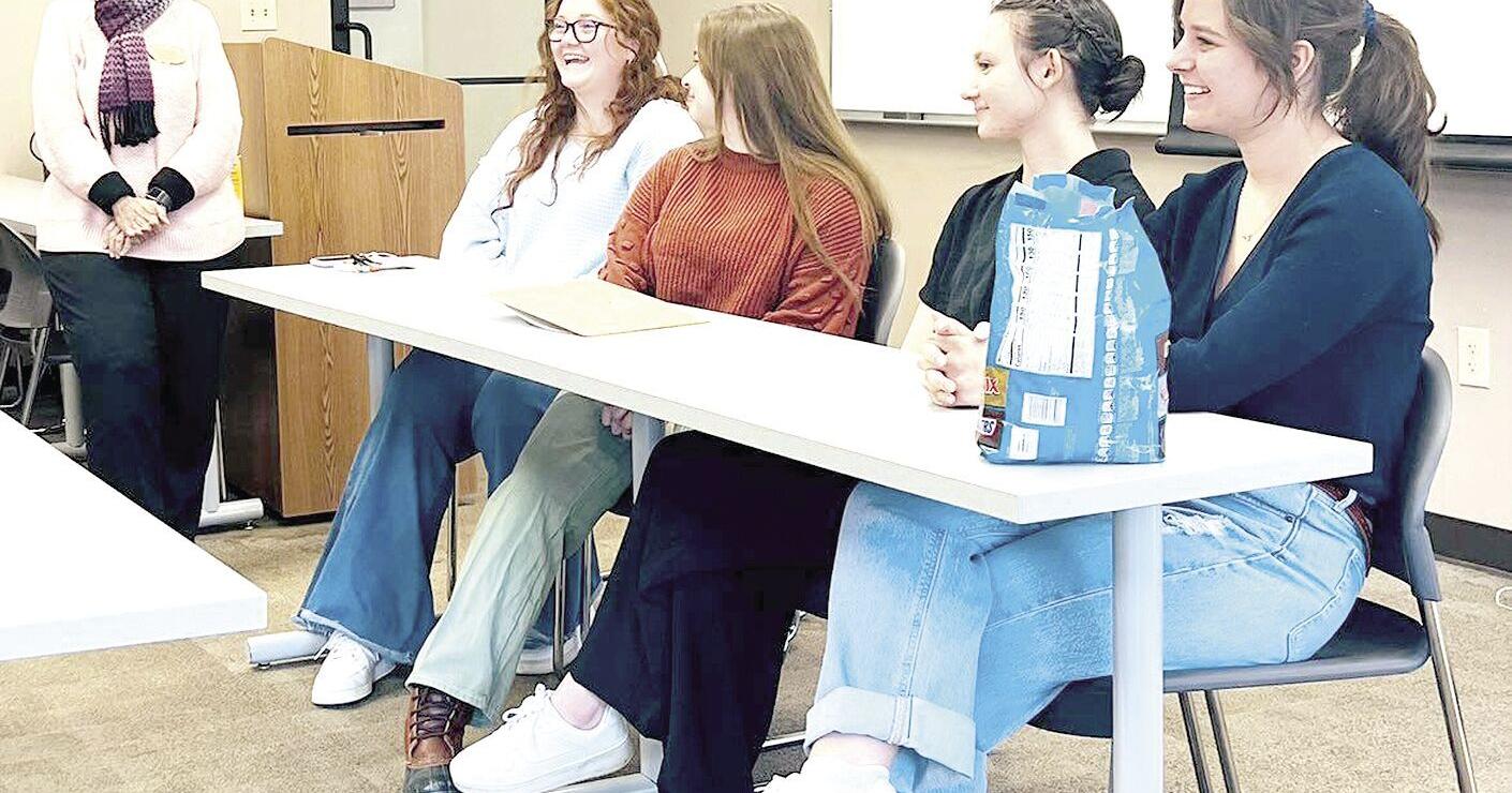 Lee University hosts event for writers - Vimarsana News
