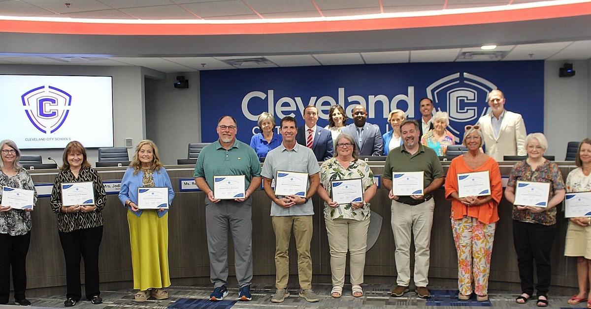 City school board honors retiring teachers