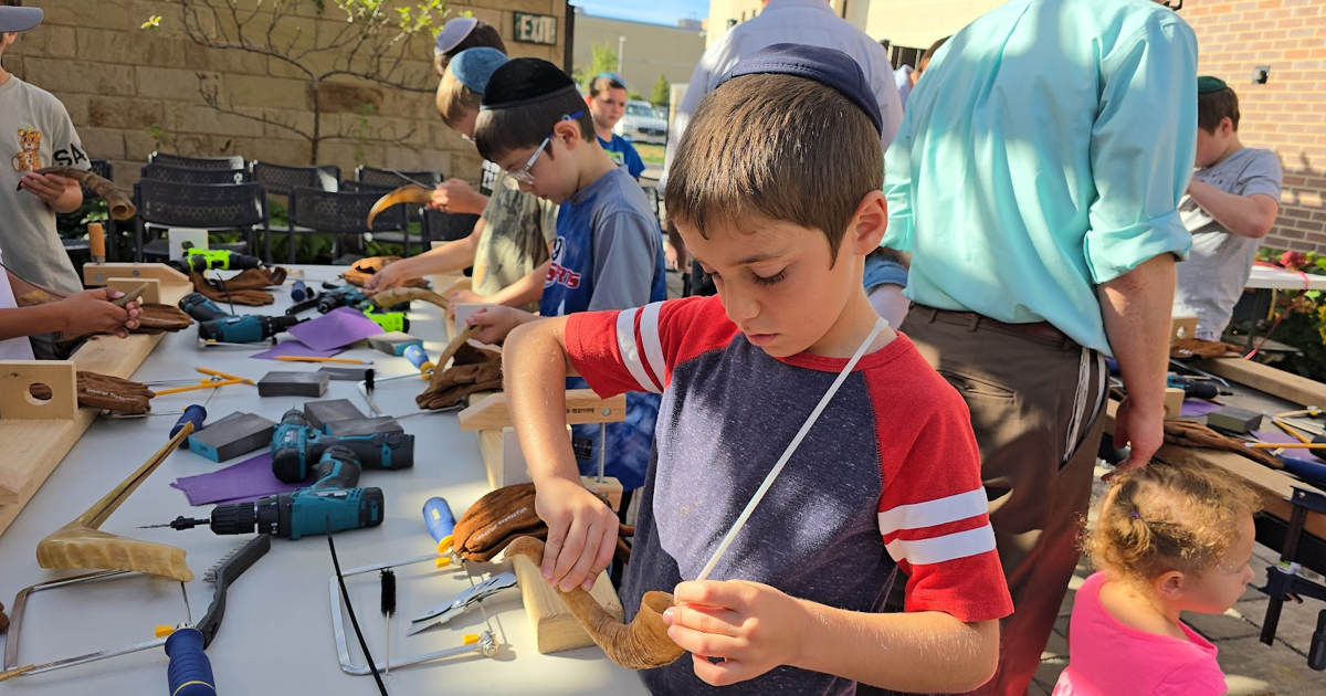 Shofar Factory Children have a blast at Living Legacy’s ‘Shofar Factory’ | Rosh ...