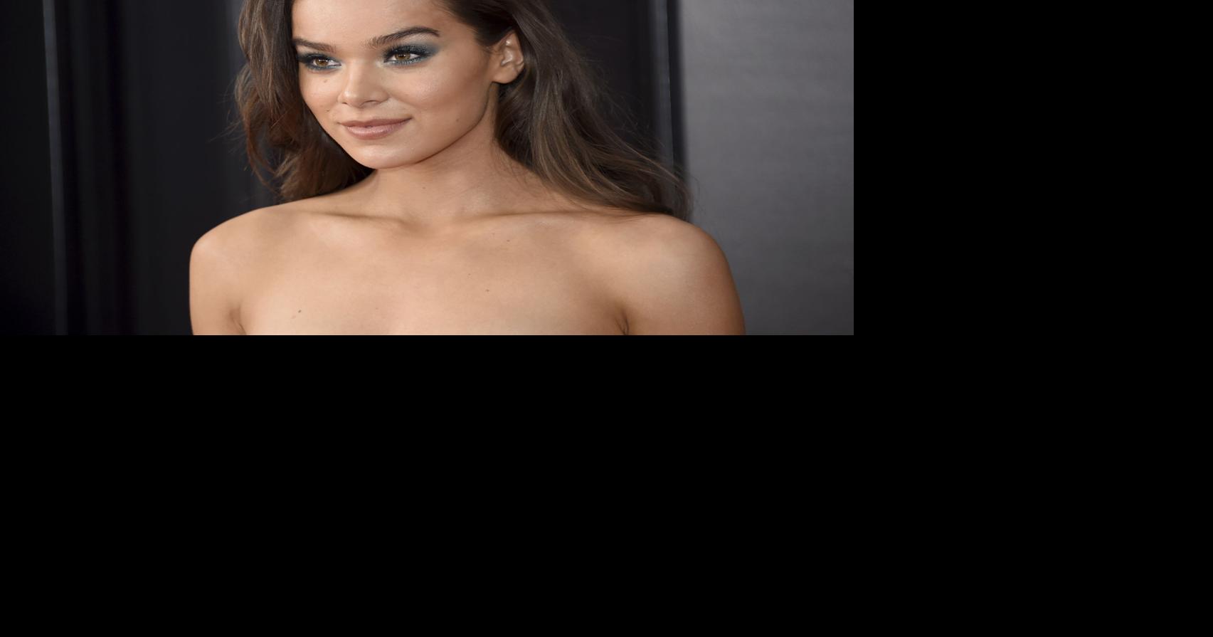 Hailee Steinfeld to lead Apple’s Emily Dickinson series UNFILTERED News from the virtual