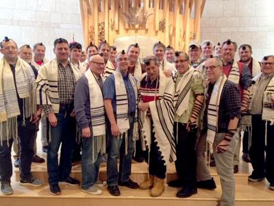 Synagogue to host program on tefillin