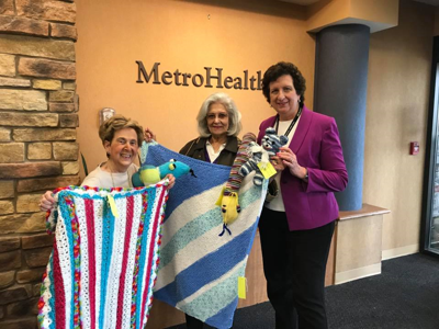 NCJW/Cleveland knits for the needy photo