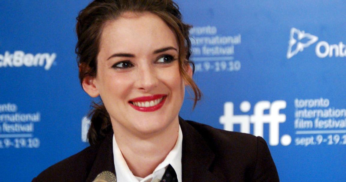 Winona Ryder says Mel Gibson asked her is she was an ‘oven dodger(04)