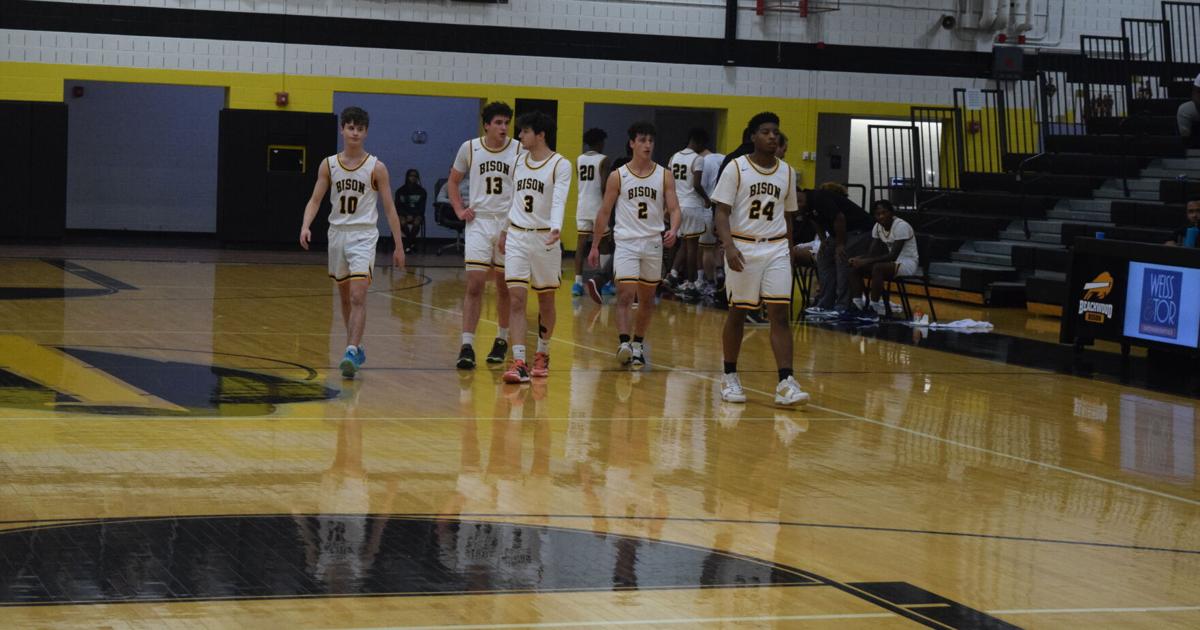 Lurie Makes His Point s In Leading Bison Basketball Team Sports lurie-makes-his-point-s-in-leading-bison-basketball-team-sports