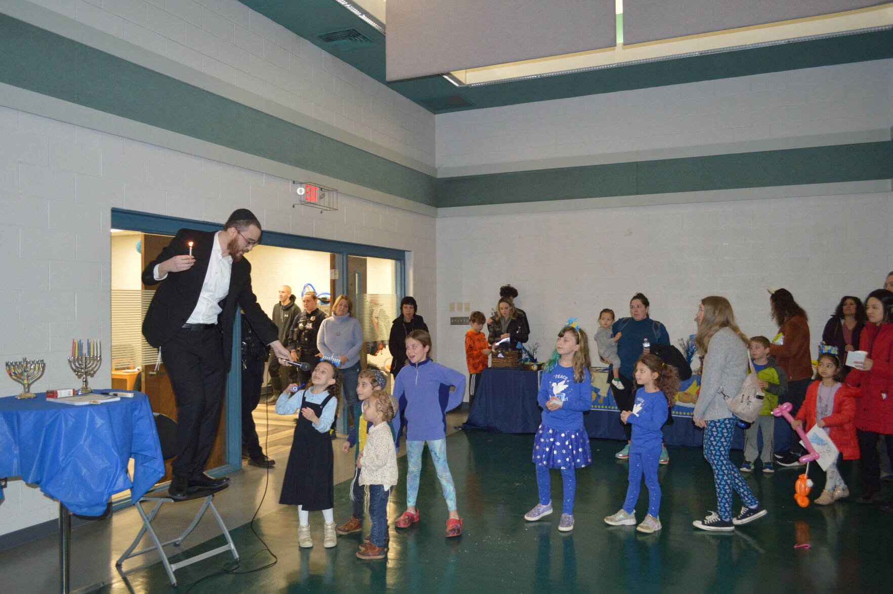 150 People Help Twinsburg Light The Night For Chanukah | Chanukah ...