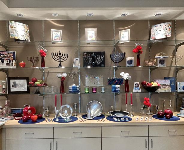 121622_GiftGuide18.JPG