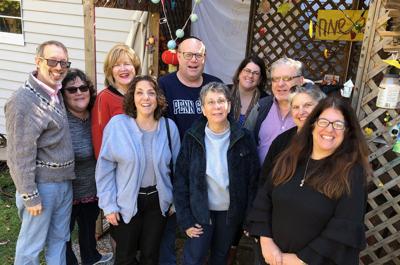 Jnet visits a sukkah
