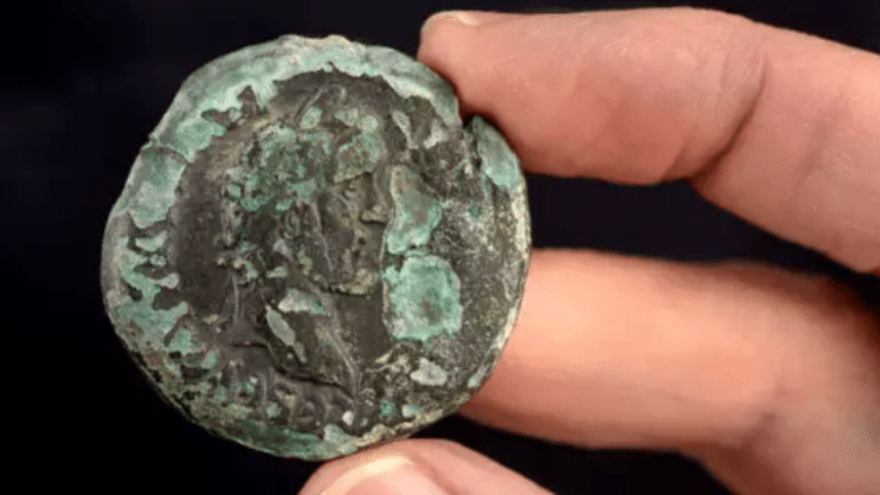 Rare Roman 'goddess coin' discovered off Carmel coast | JNS