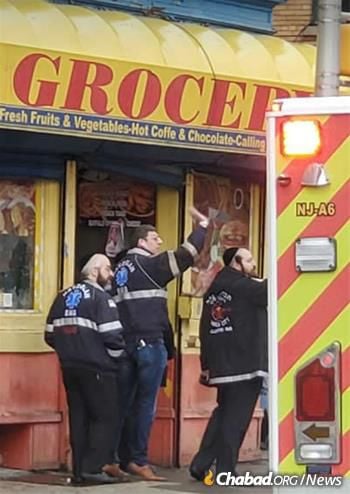 6 dead after shooting near Jersey City kosher grocery store | National News ...