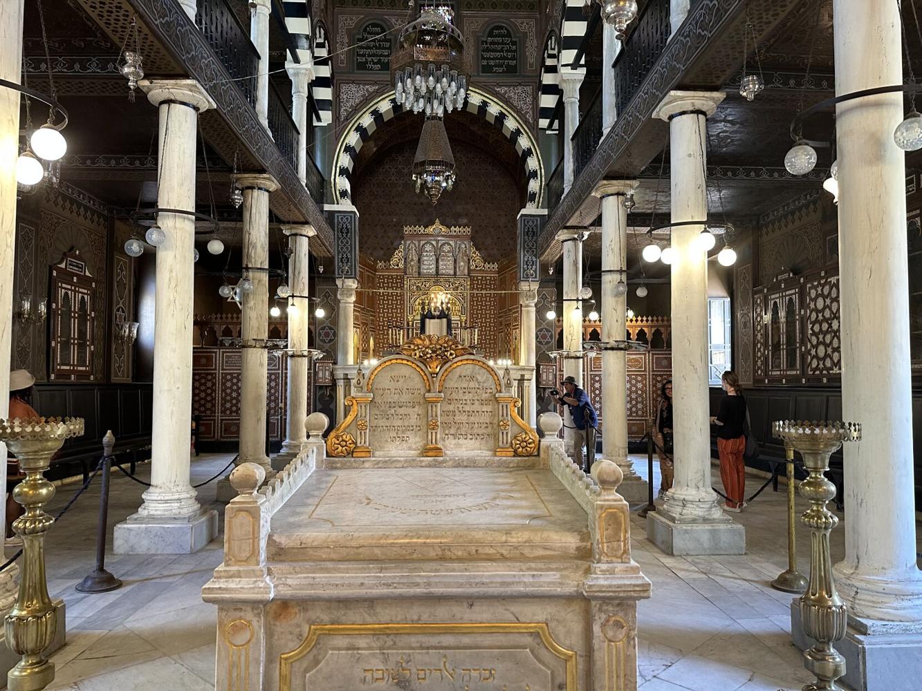 Pepper Pike couple visits oldest synagogue in Cairo, which has a